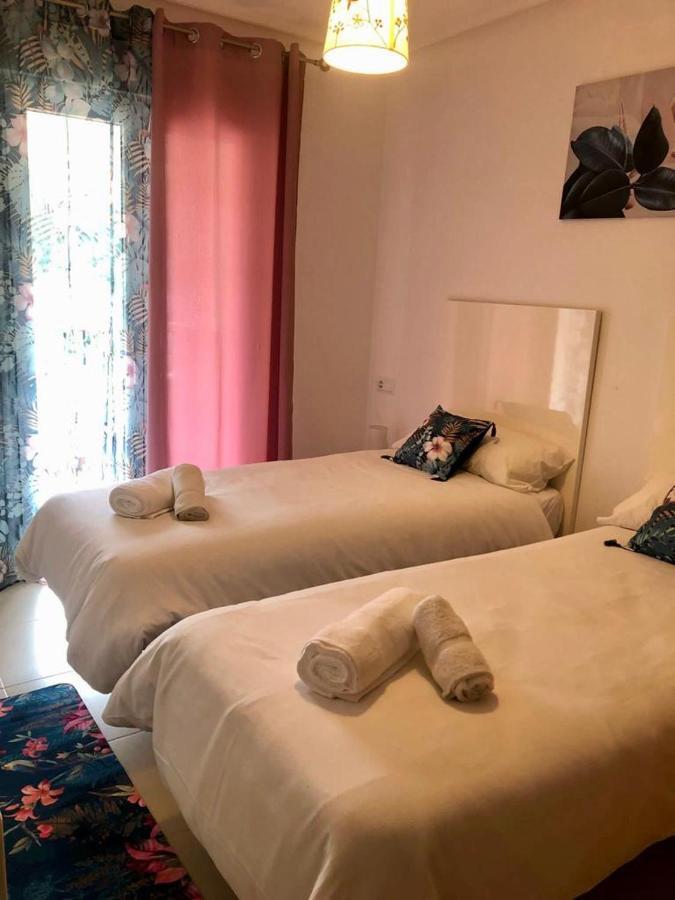 Villa Life . Precioso Bajo Frente Piscina Sucina Extérieur photo